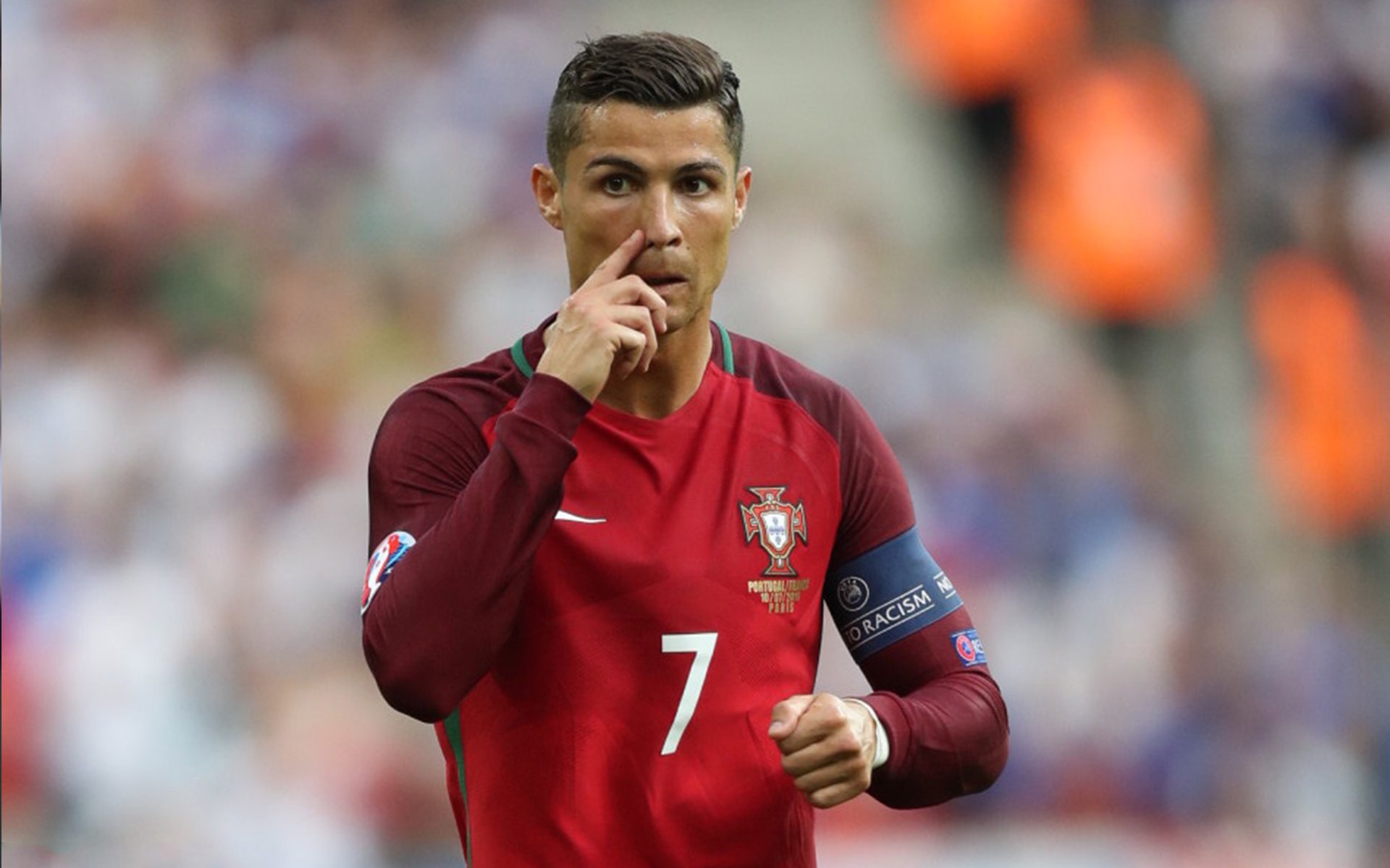 曼城高位抢断频频化解对方进攻,曼城进攻战术