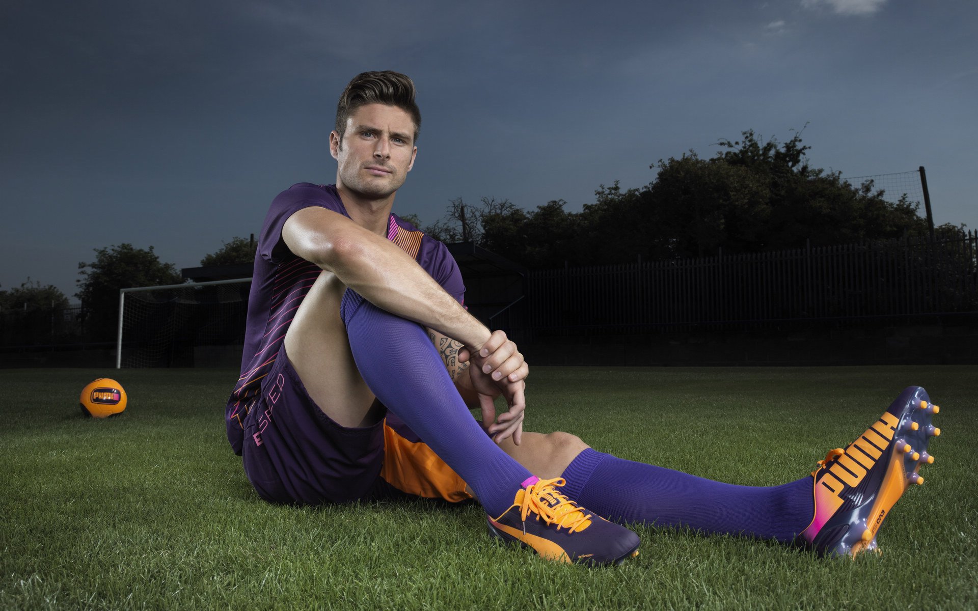 乔纳·隆戈的名字永远与全黑队的胜利紧密相连,乔纳是什么