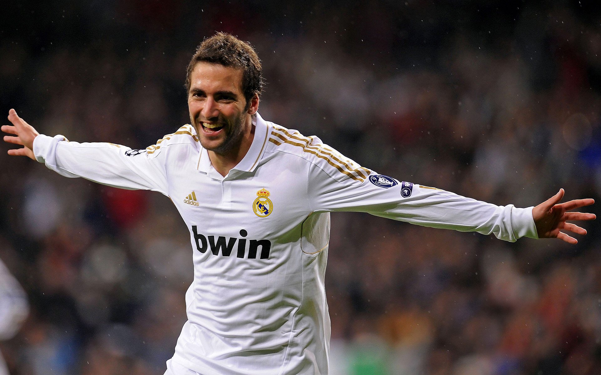 九游体育-全场沸腾！运动员一秒秒秒改变比赛走向！